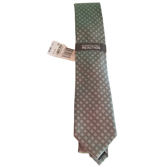 NWT Kenneth Cole Reaction Men's Tie Slim Green - Picture 1 of 4